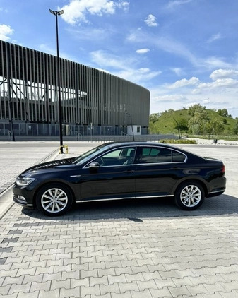 Volkswagen Passat cena 88900 przebieg: 147000, rok produkcji 2017 z Sosnowiec małe 497